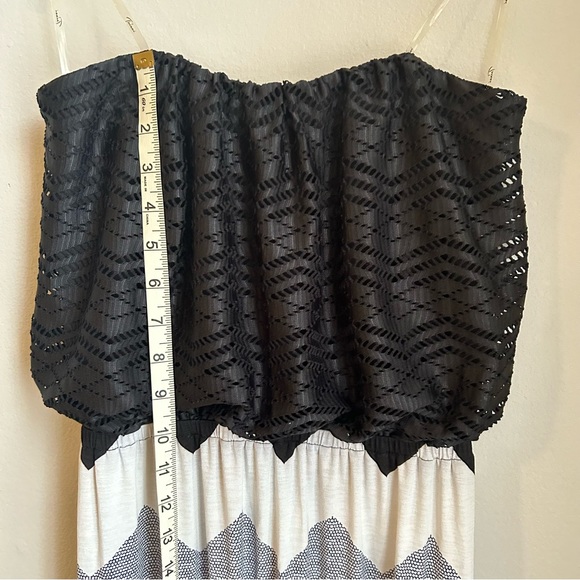 Trixxi Chevron Stretchy Maxi Dress - Picture 5 of 11